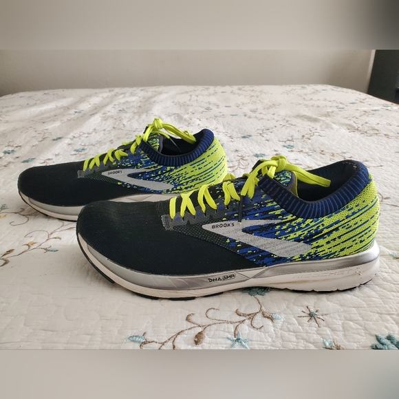 Brooks Ricochet - Picture 1 of 7